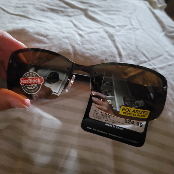 Foster Grant Accessories - FOSTER GRANT Polorized Max Block 100% UVA UVB Sunglasses New